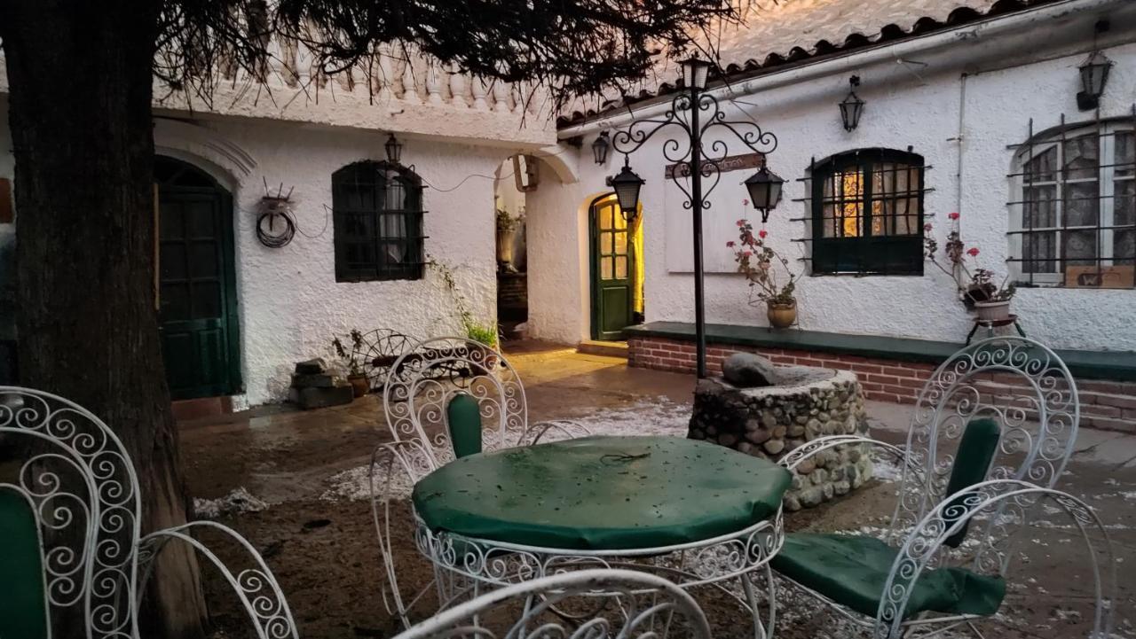 Casa De Huespedes Maria Victoria Potosí Exterior photo
